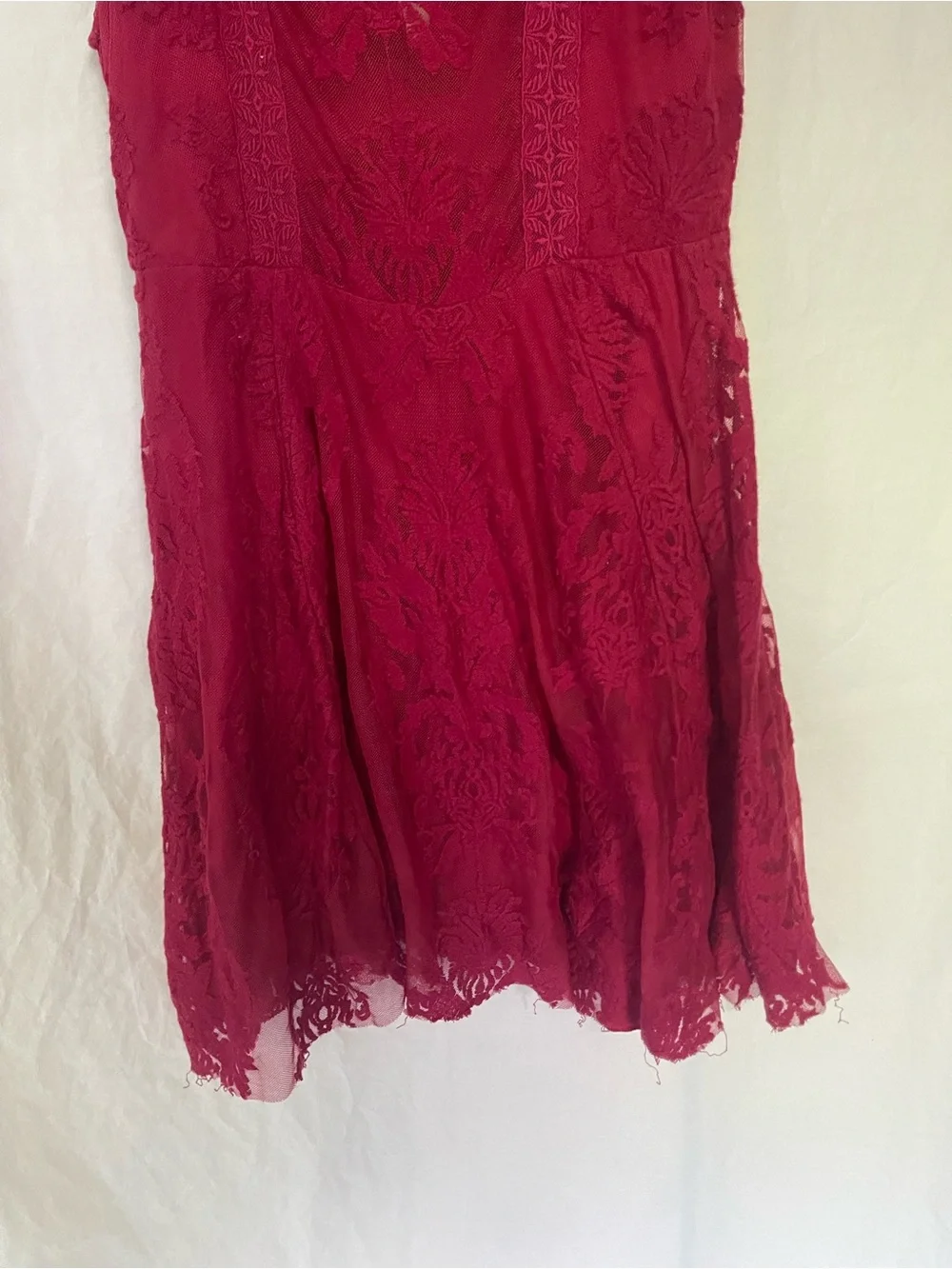 Free People Boho berry Lace Slip Dress V-Neck Mesh Mini Dress Size 6 indie date
